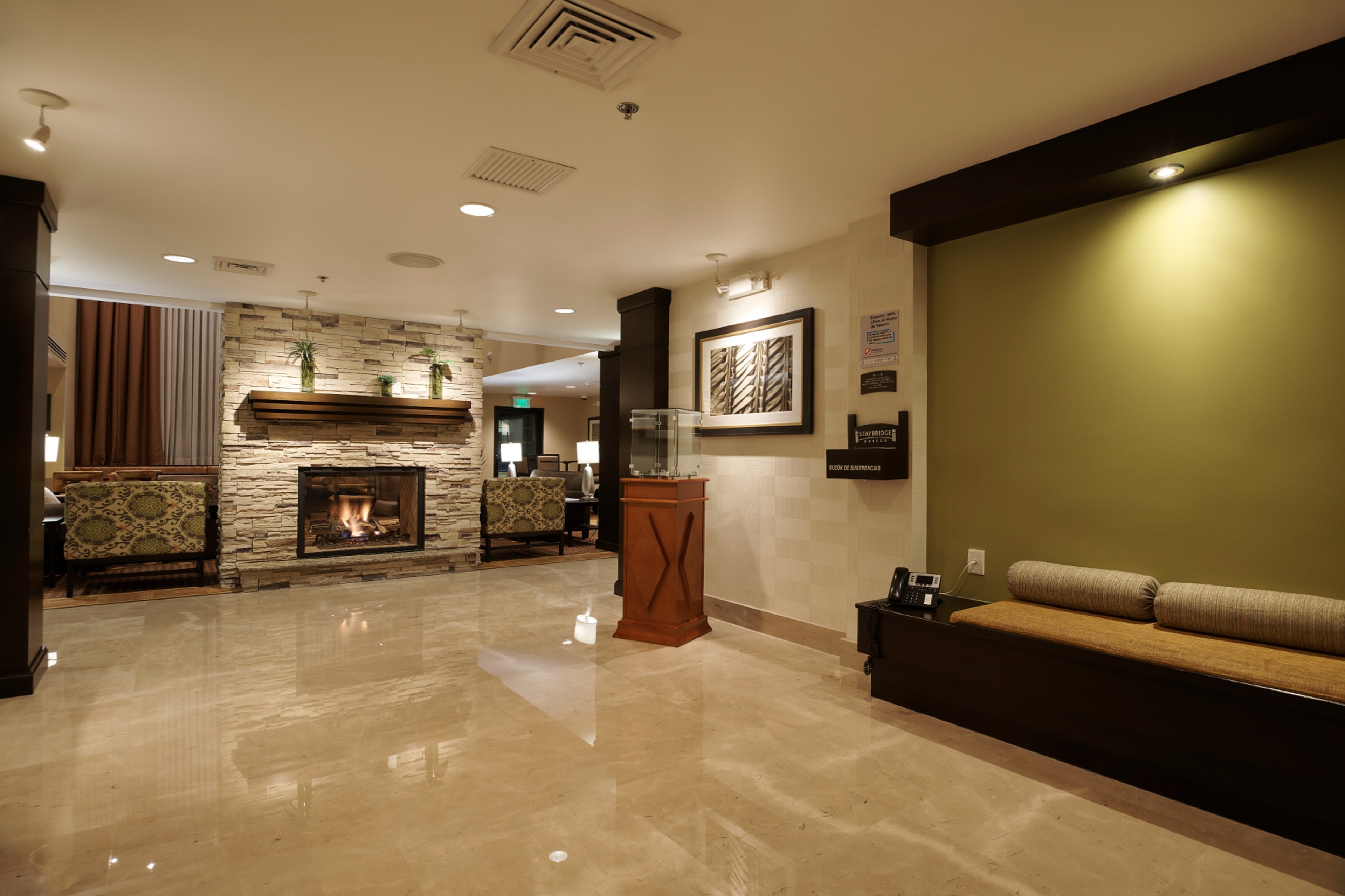 Staybridge Suites CHIHUAHUA 14/73
