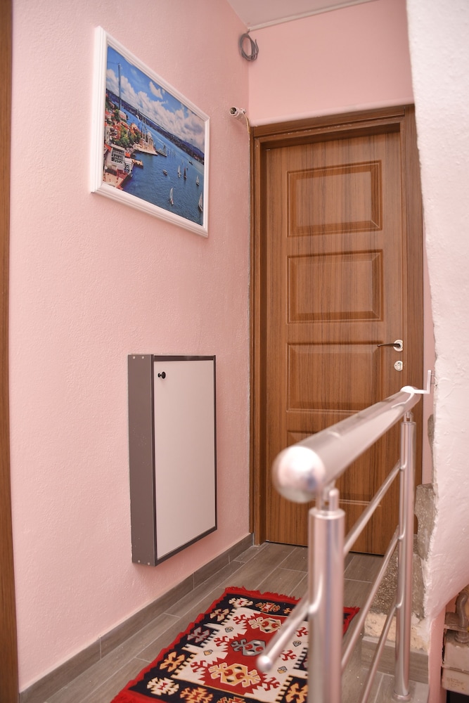 Hotel Arinna 22/25