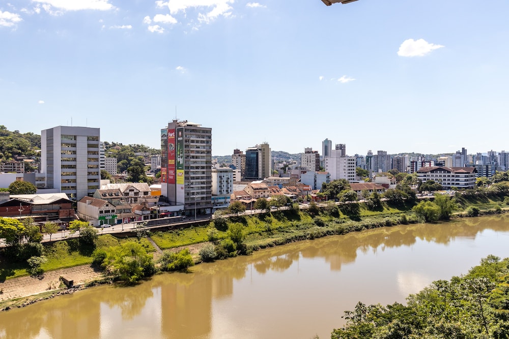 Blumenau Tower by Castelo Itaipava 32/36