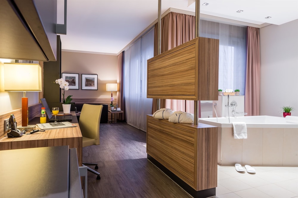 Novina Hotel Regensburg 10/66