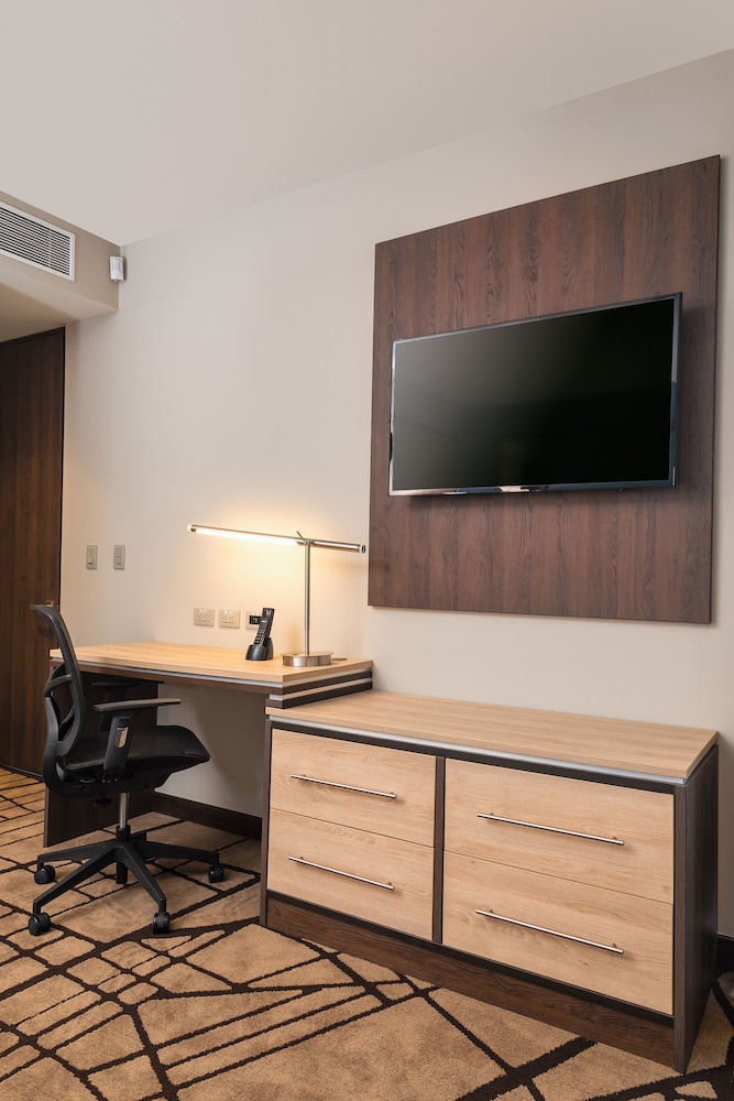 Hilton Garden Inn Bogota Airport 52/53