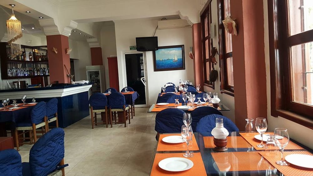 Hotel La Llave Del Mar 50/61