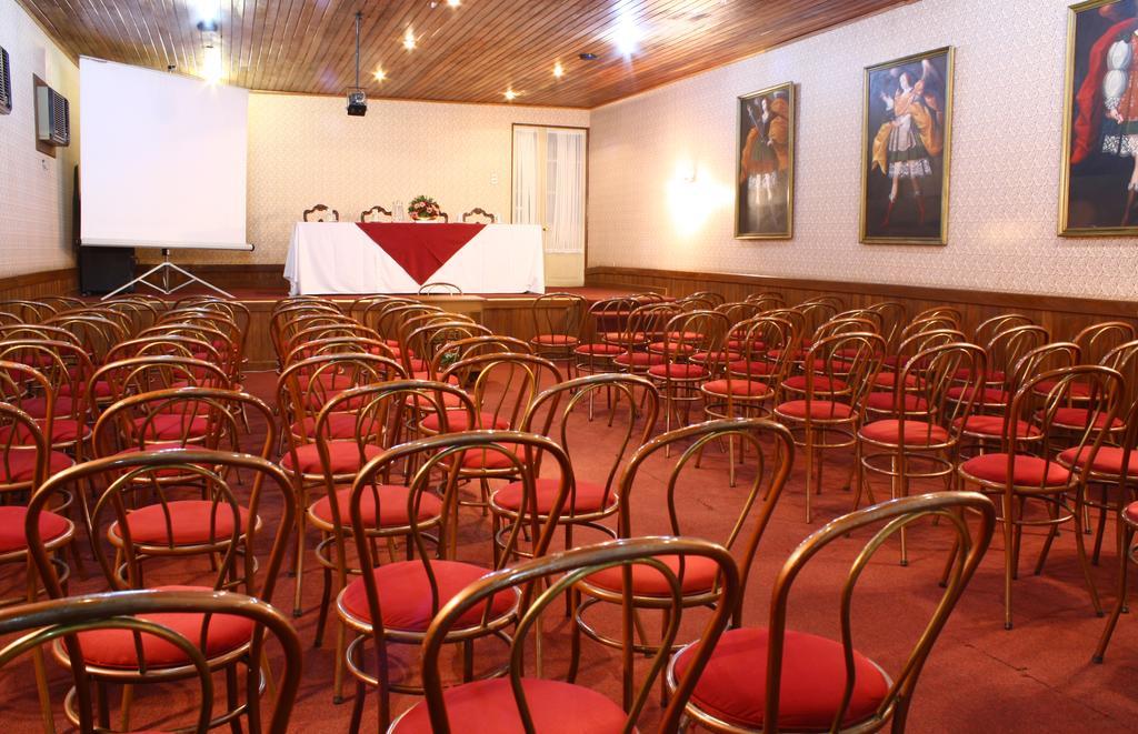 Capital Plaza Hotel 20/22
