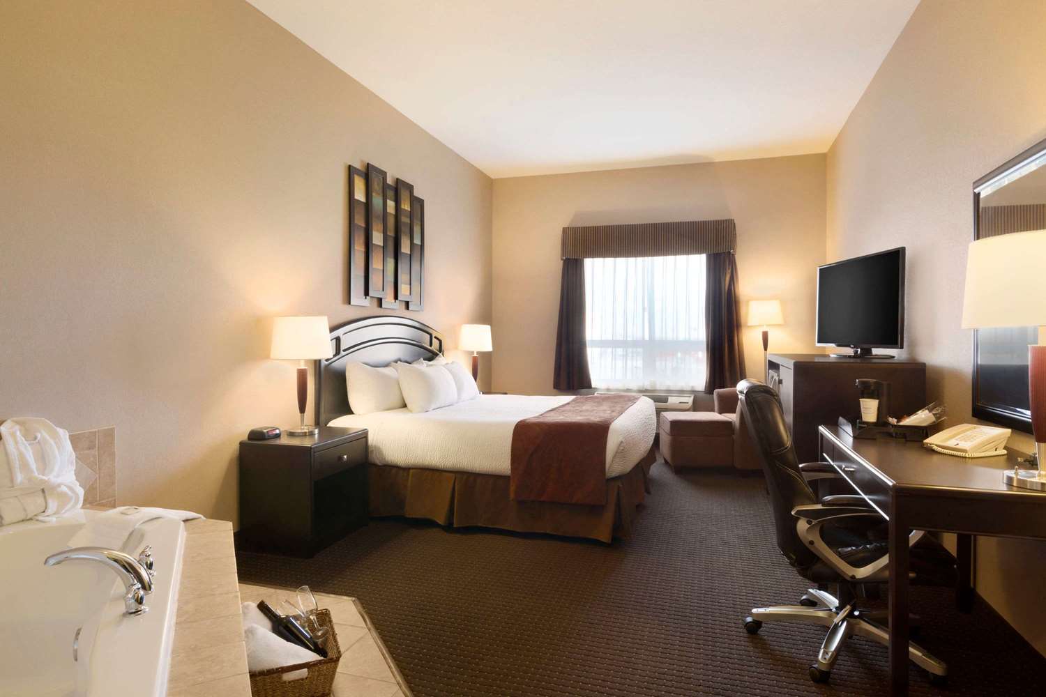 Days Inn By Wyndham Innisfail 5/13