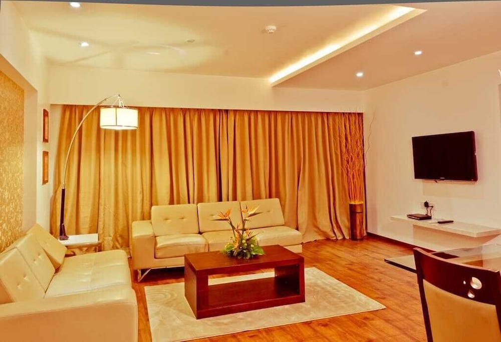 Ramee Grand 39/55