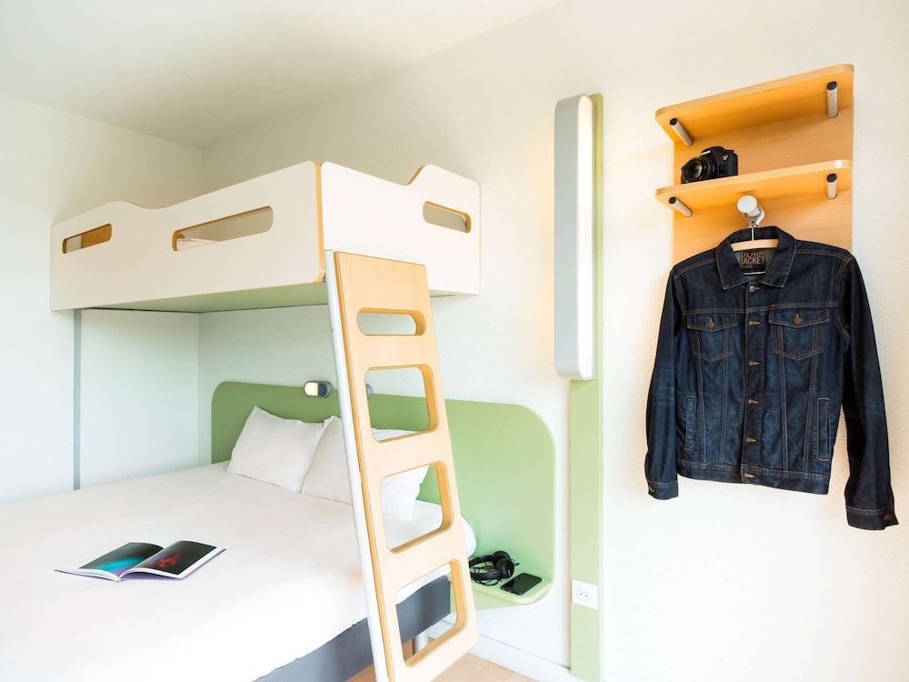 Ibis Budget Pau Lescar 33/68