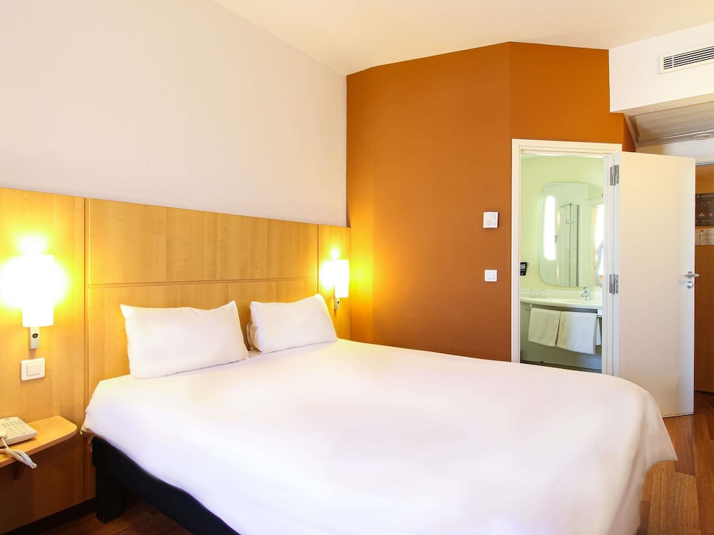 Ibis Tunis 23/70