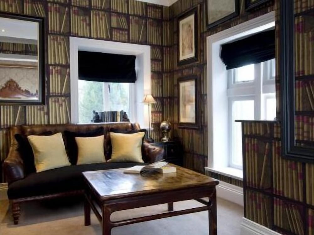 Mitton Hall 30/50