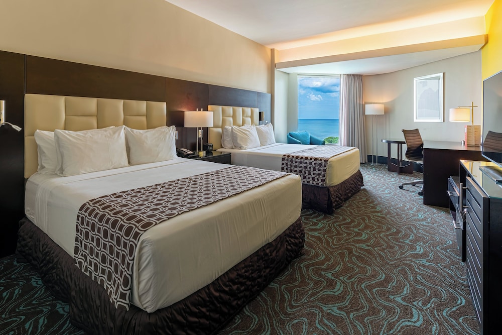 غرفة بريميوم بسريرين كوين، Crowne Plaza Santo Domingo (ex Intercontinental V Centenario Hotel) 2/7