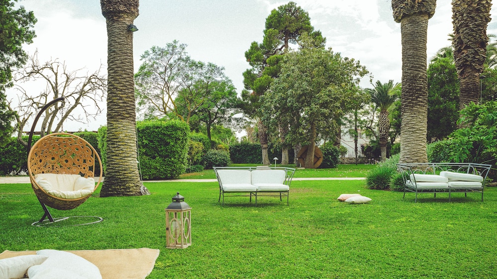 surroundings