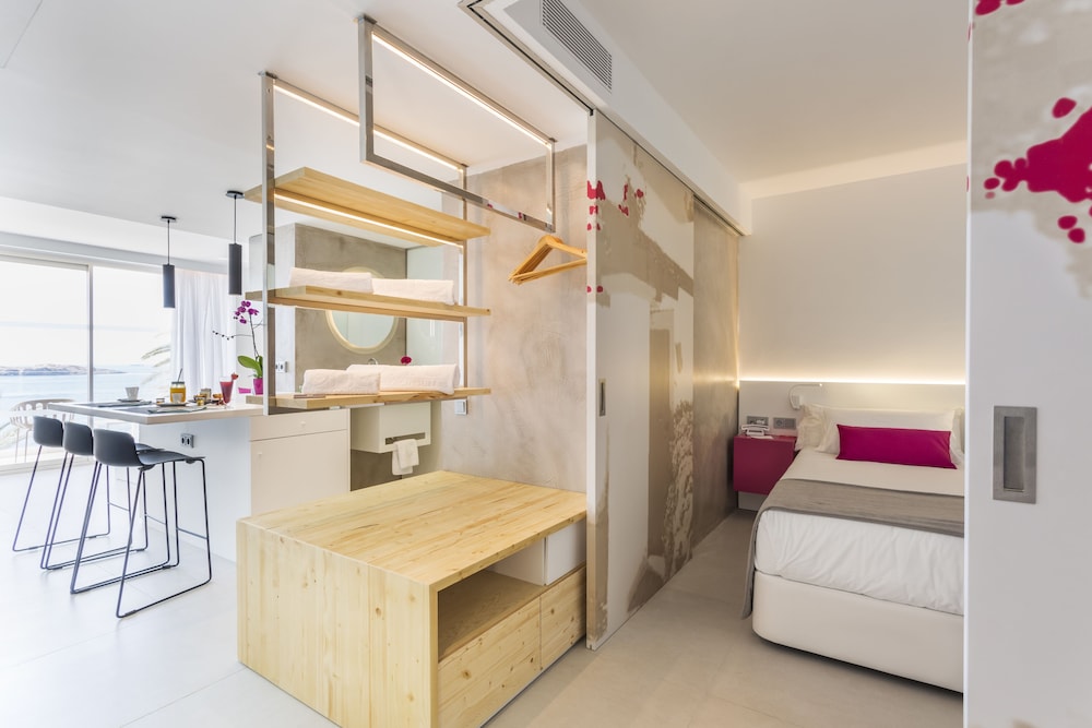 One Ibiza Suites 30/71