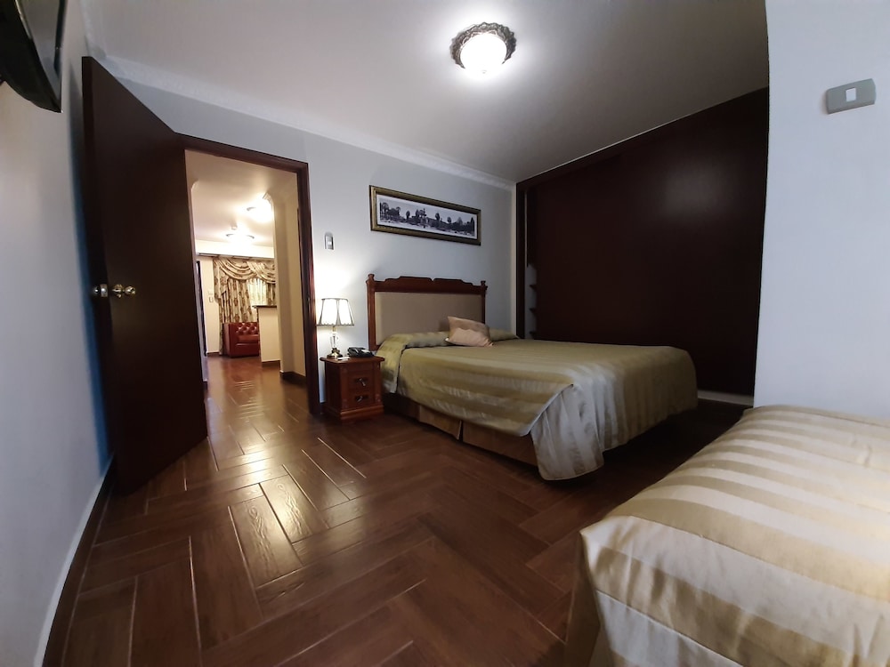 1 BEDROOM, BASIC, DOUBLE BED