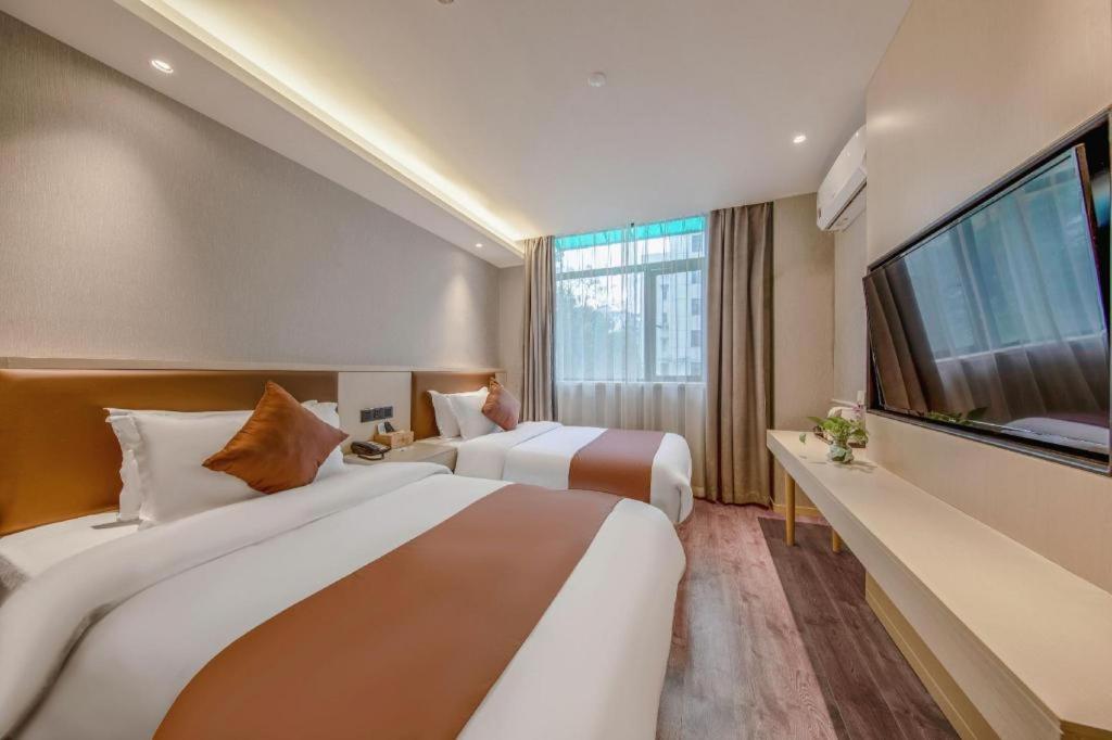 GYA Shanghai Long Distance Passenger Terminal Hotel 17/49