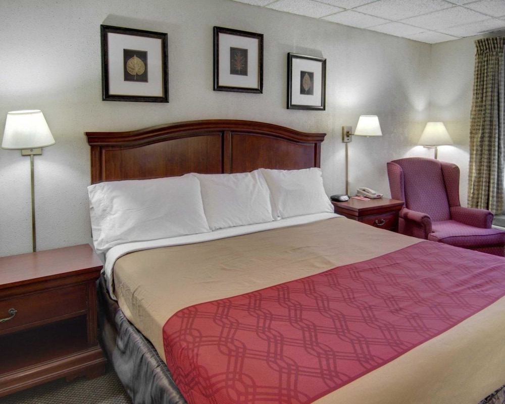 Rodeway Inn Conference Center El Dorado 7/31