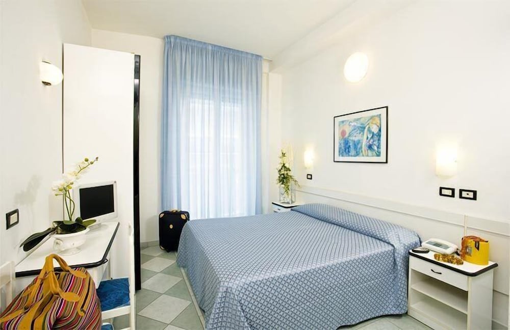 Elite Hotel 18/51