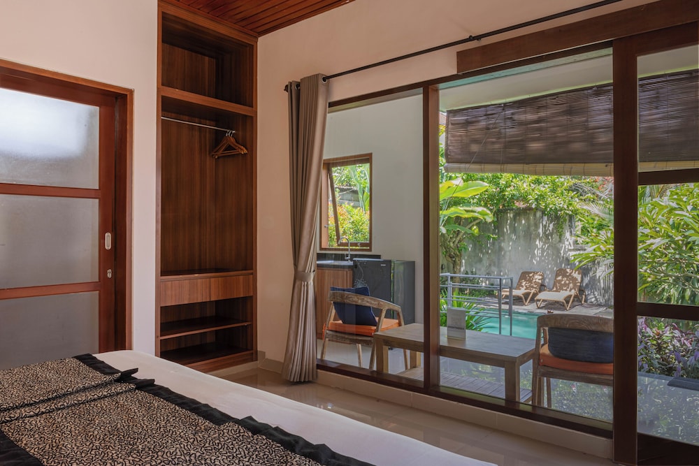 Sari Bamboo Villas 37/63