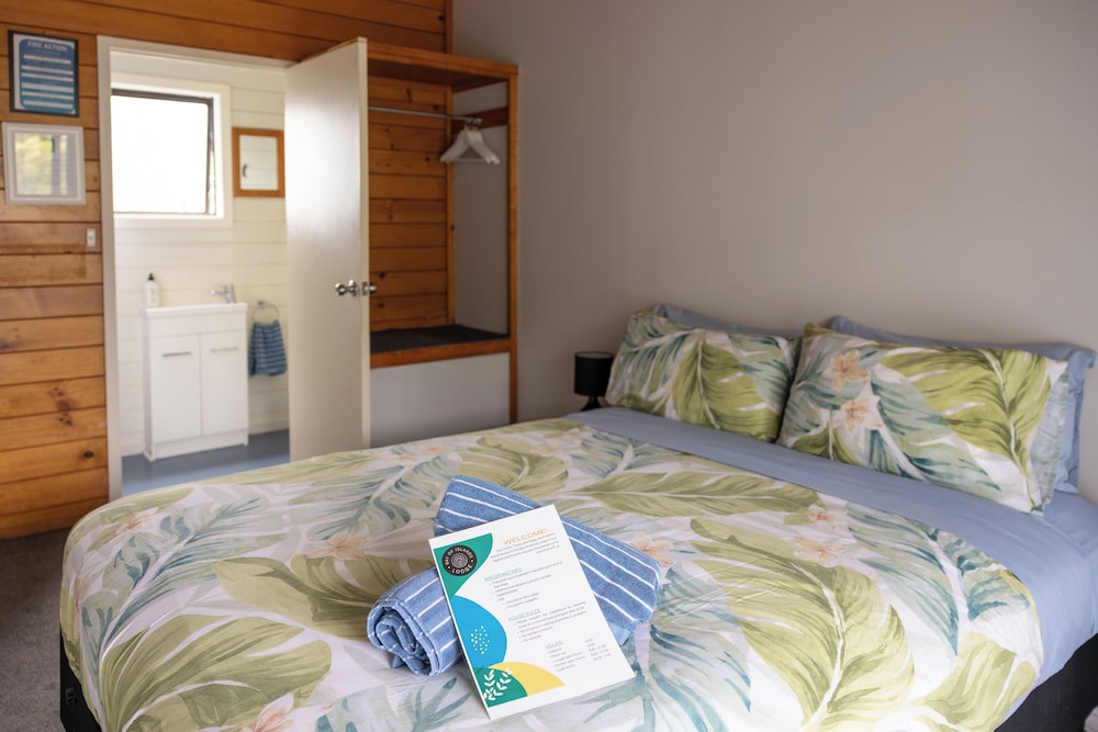 Bay of Islands Lodge 13/45