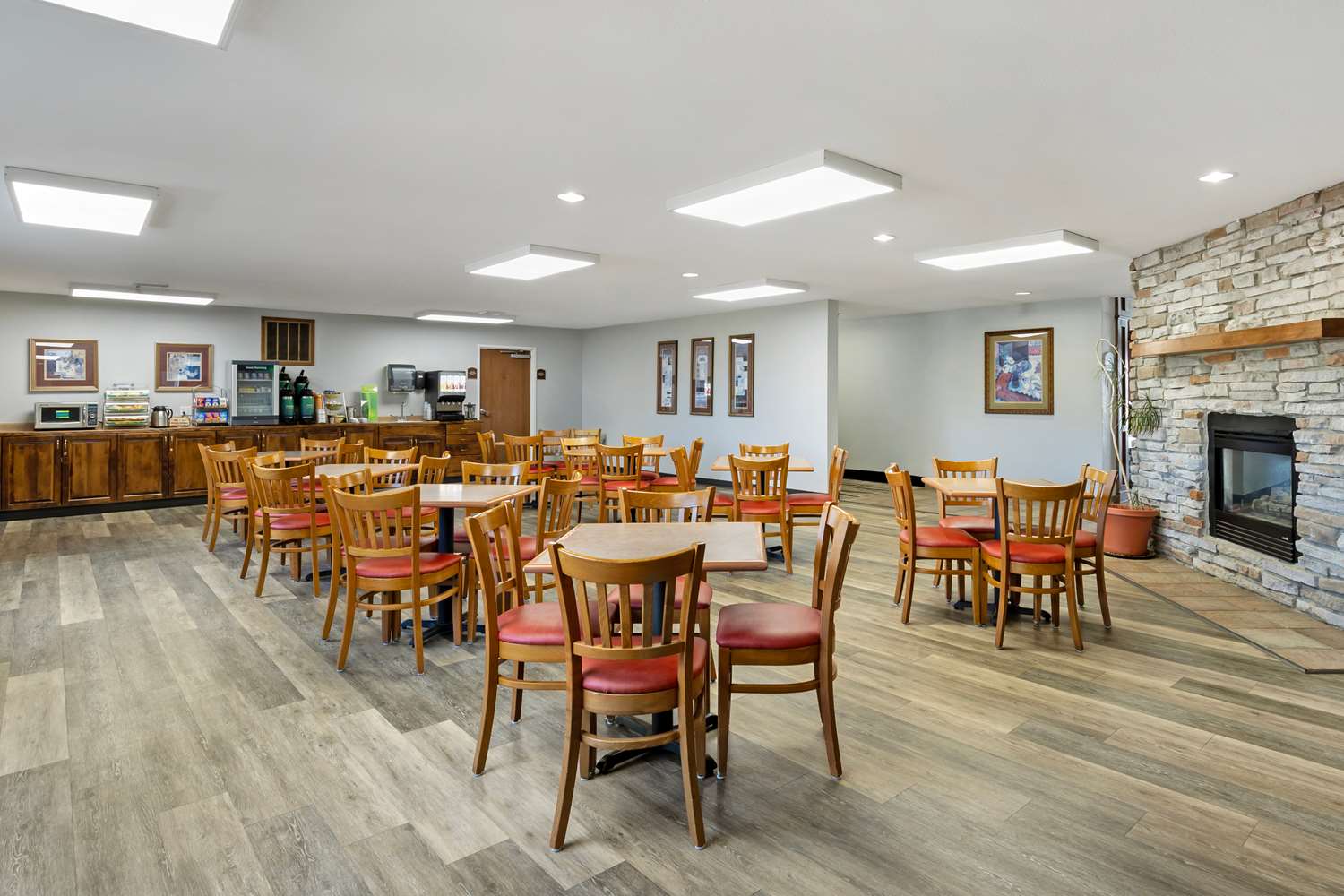 Quality Inn Suites Fort Madison Near Hwy 61 13/21