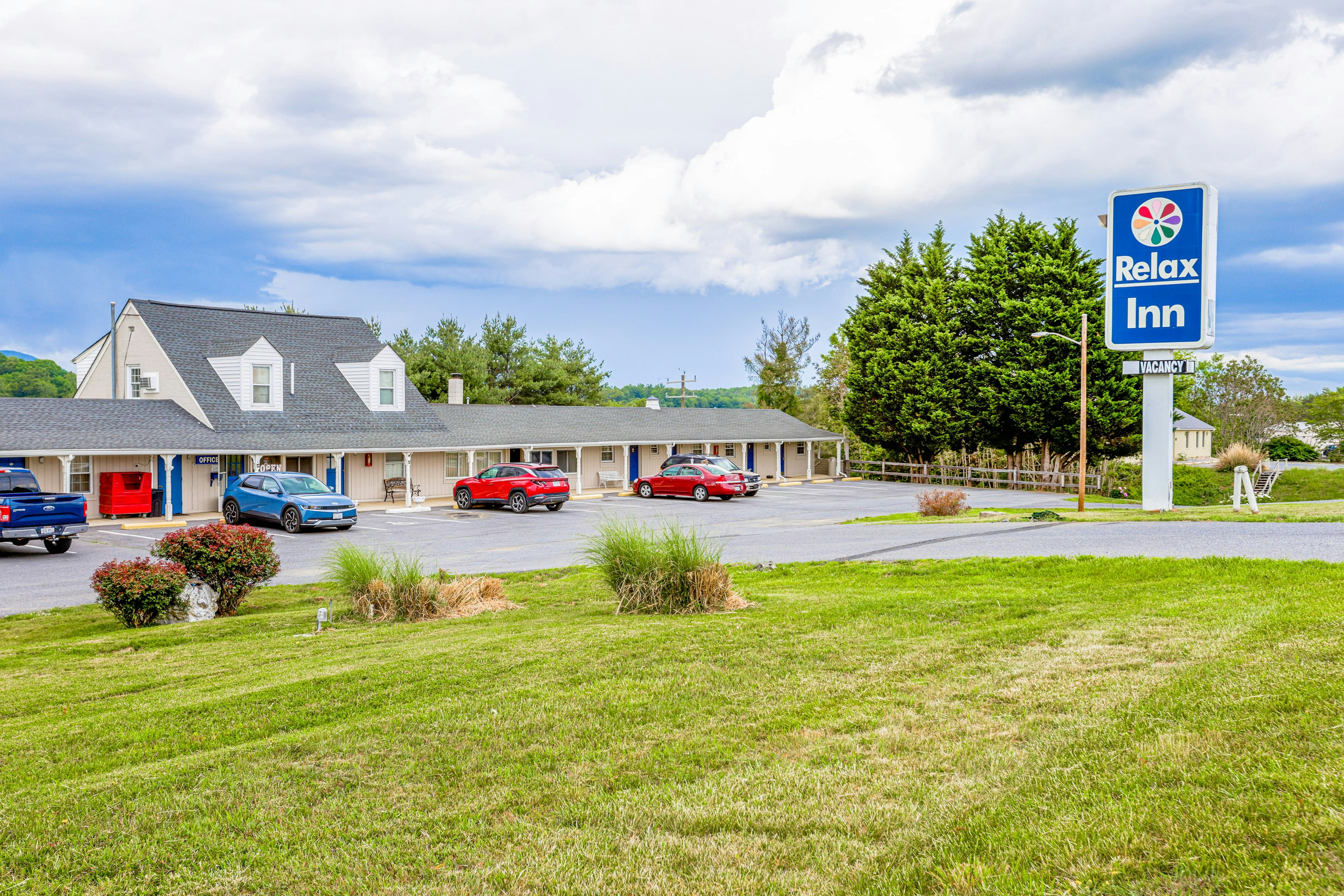 Relax Inn By OYO Natural Bridge I-81 44/54