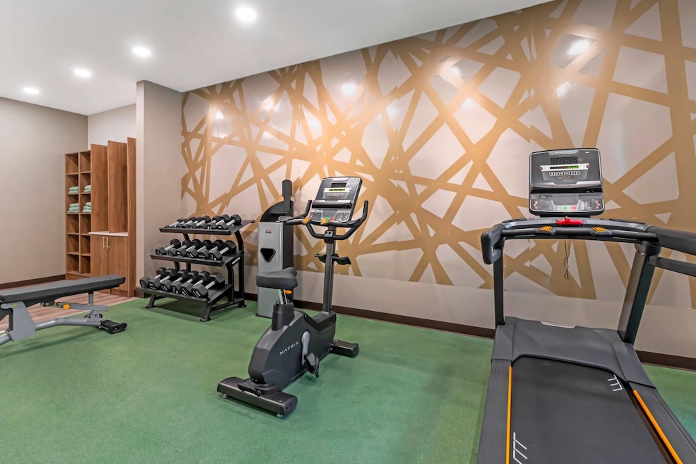 Sleep Inn & Suites Ashland City, TN 31/50