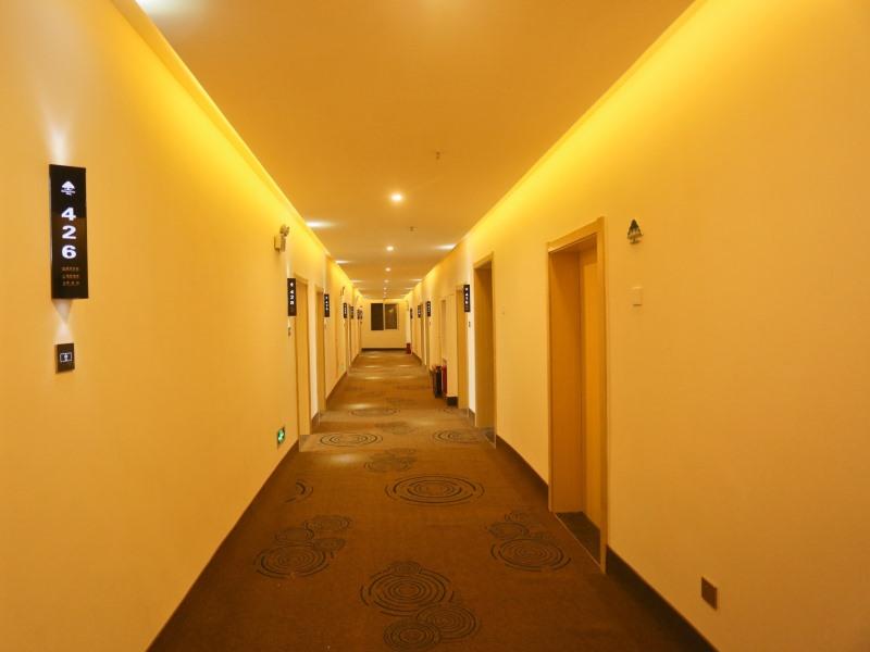 GreenTree Inn Anqing Huaining County Development Zone Duxiu Road 31/42