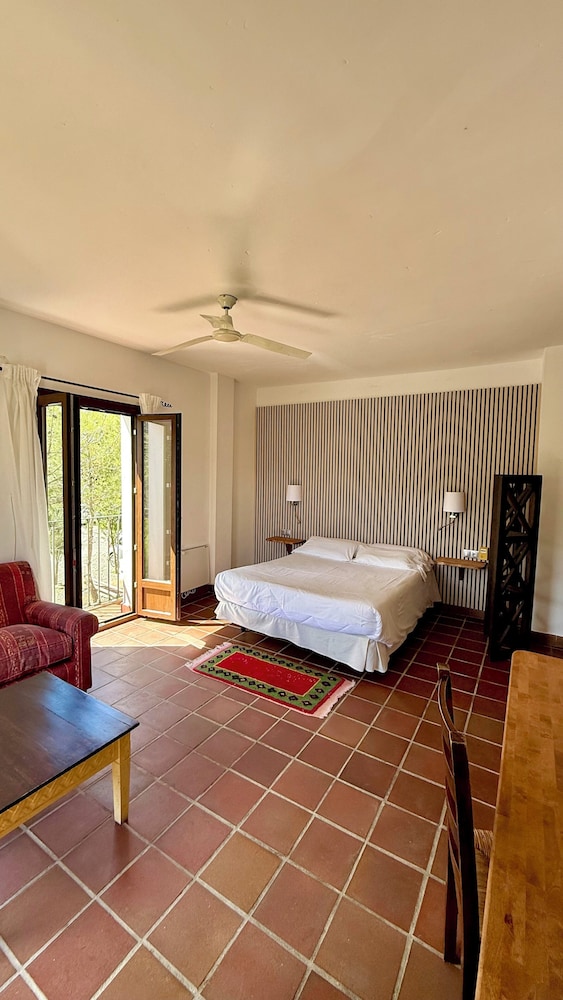 Hotel Cerro de Hijar 8/32