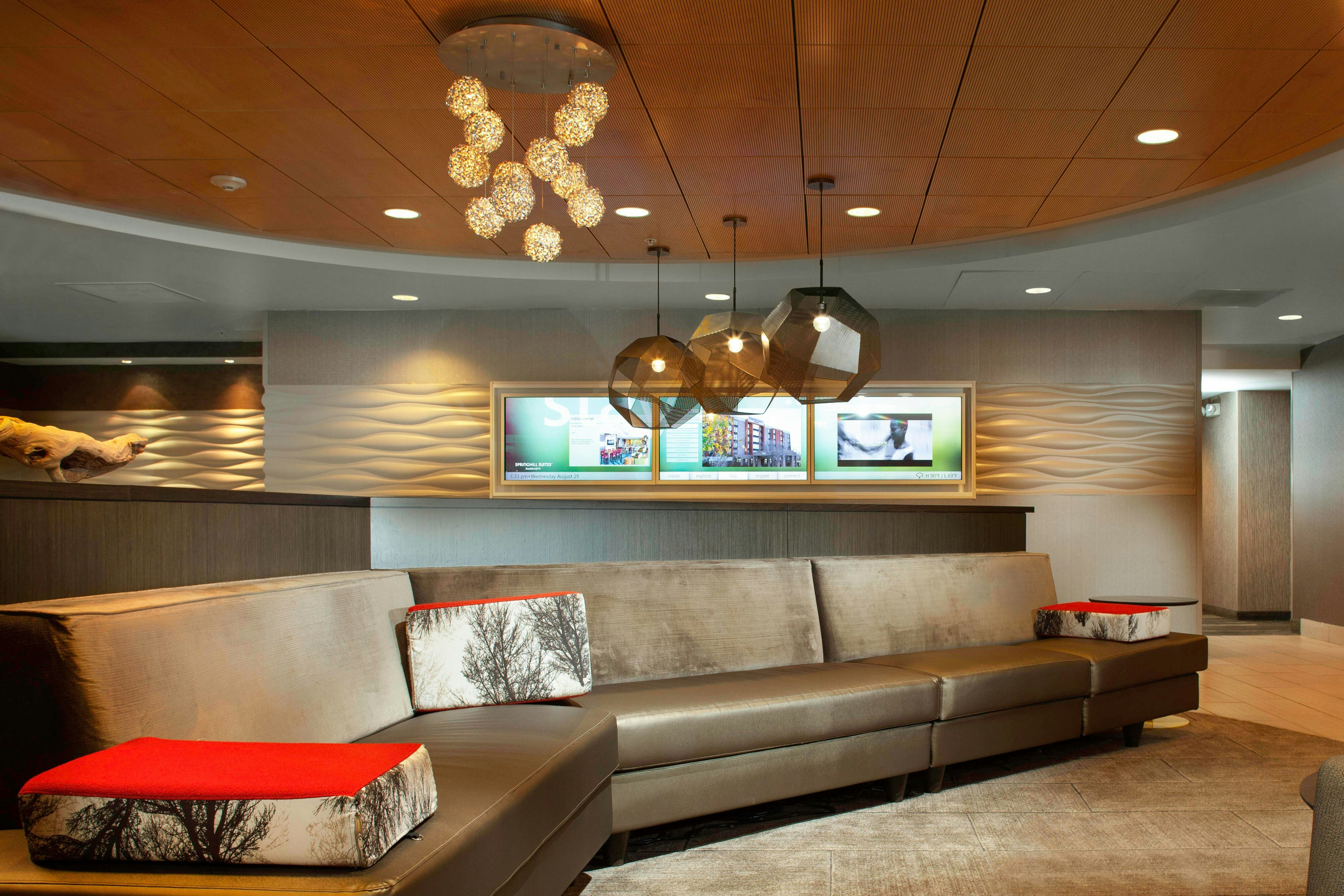 SpringHill Suites Cincinnati North/Forest Park 10/44