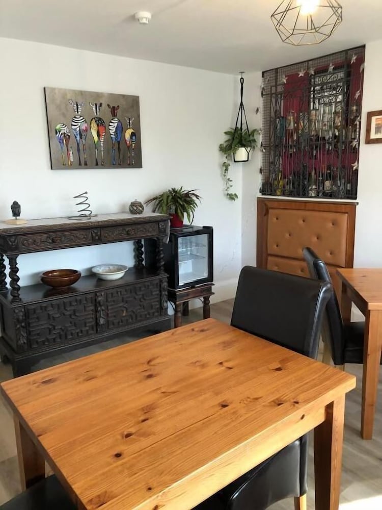 High Ways House 34/44
