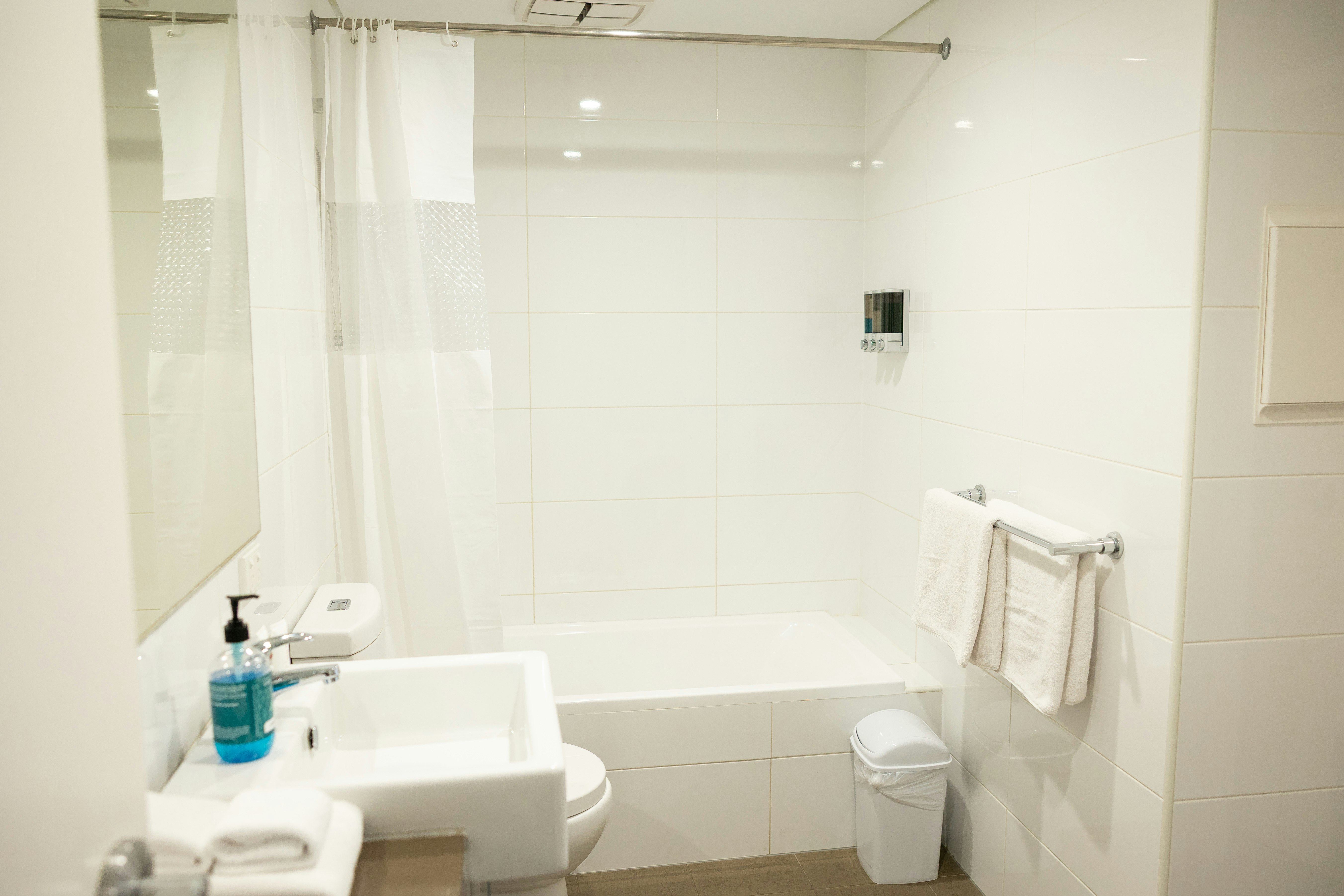 Baileys Serviced Apartments 73/76