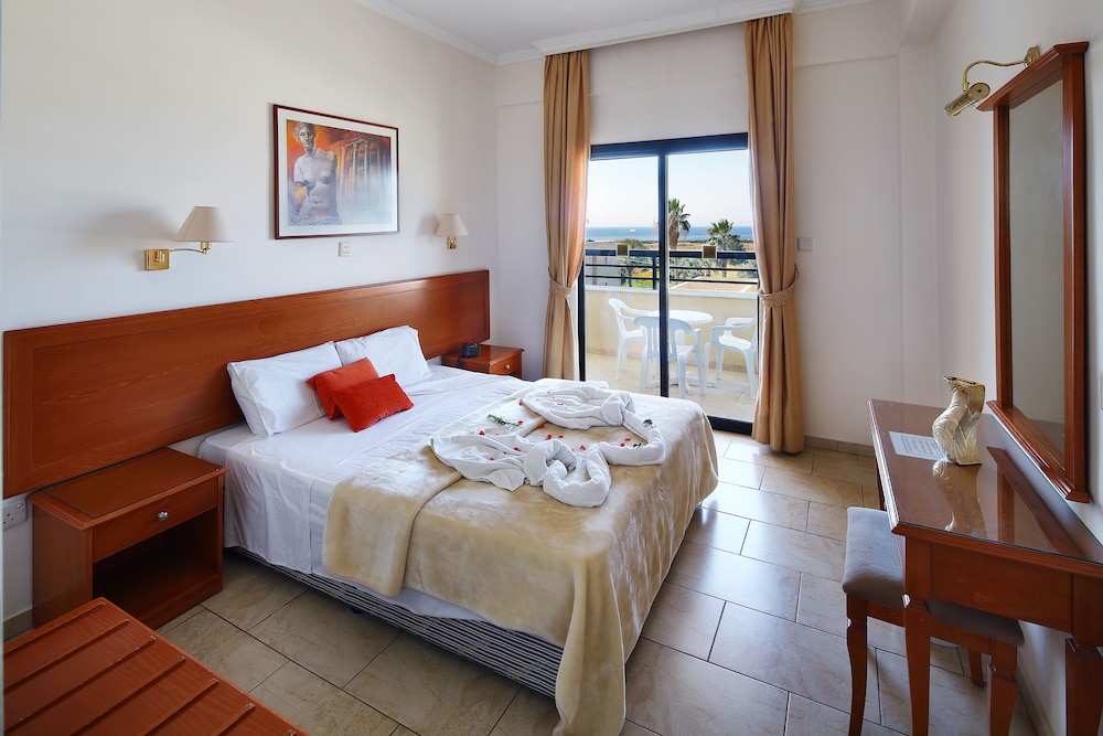 1 BEDROOM, APARTMENT
