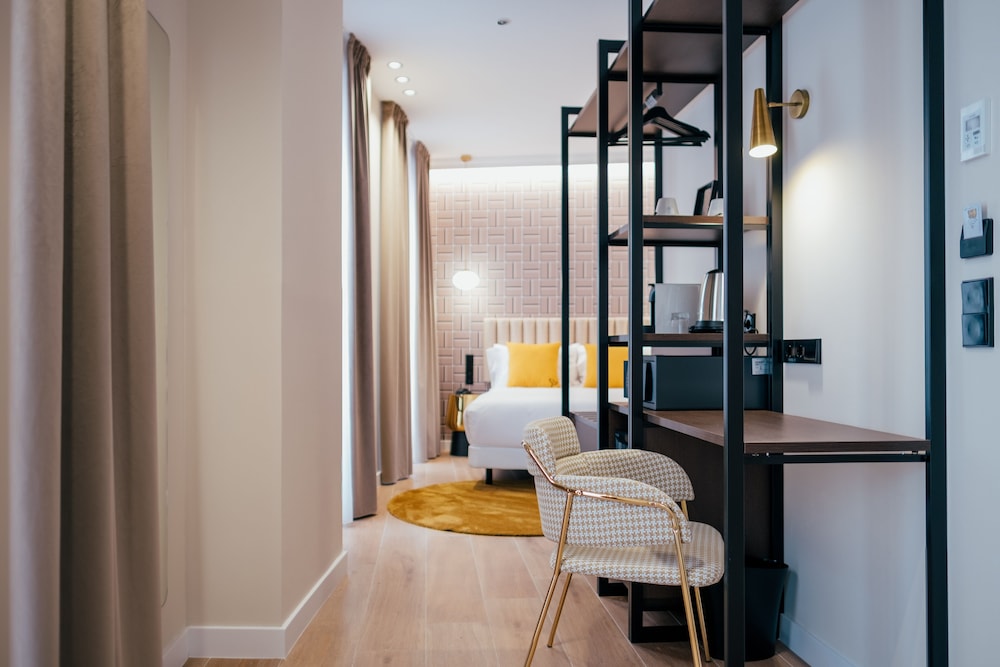 غرفة ديلوكس بسريرين منفصلين، Hotel Cetina Sevilla 3/4