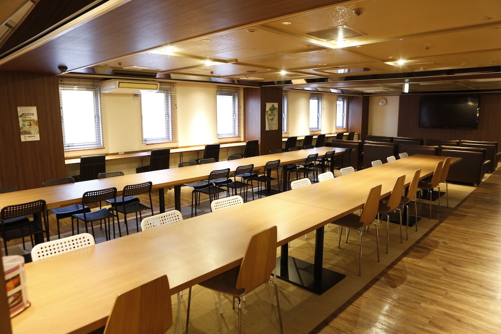 Shinjuku Kuyakushomae Capsule Hotel 39/46