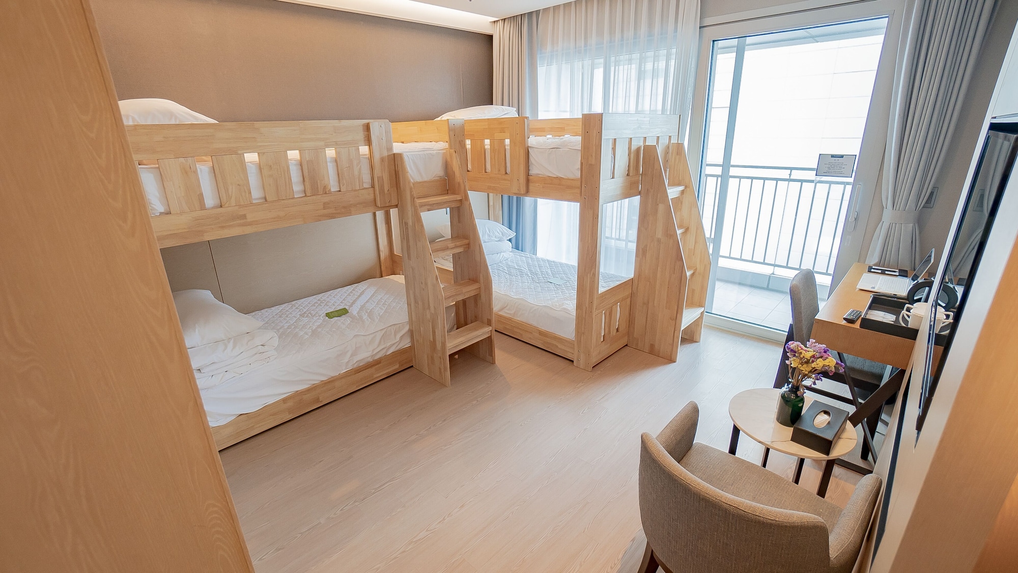 Bunker, Superior, Twin Beds, 2 Bunk Beds