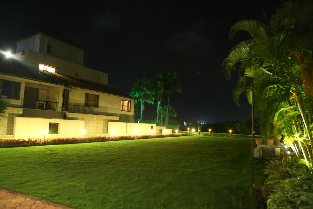 Cotton County Club And Resort 37/46
