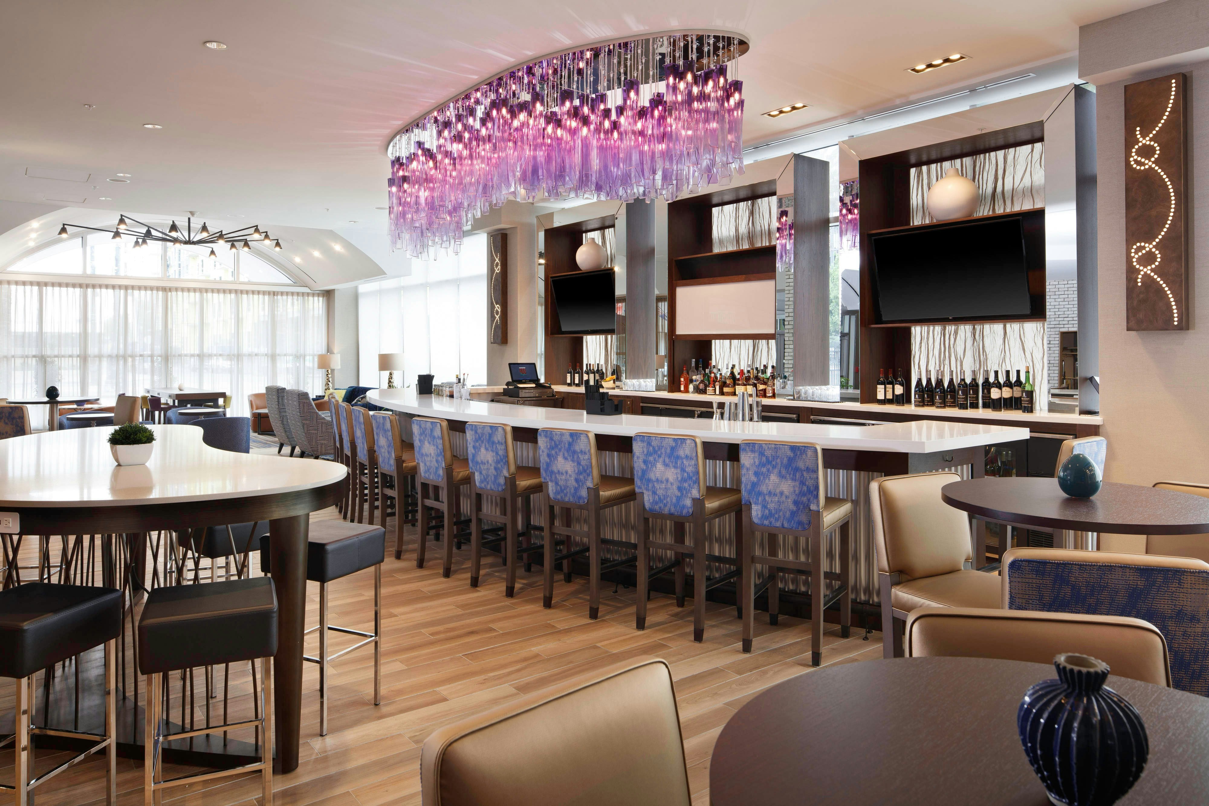 Springhill Suites New Orleans Downtown Canal Street 40/52