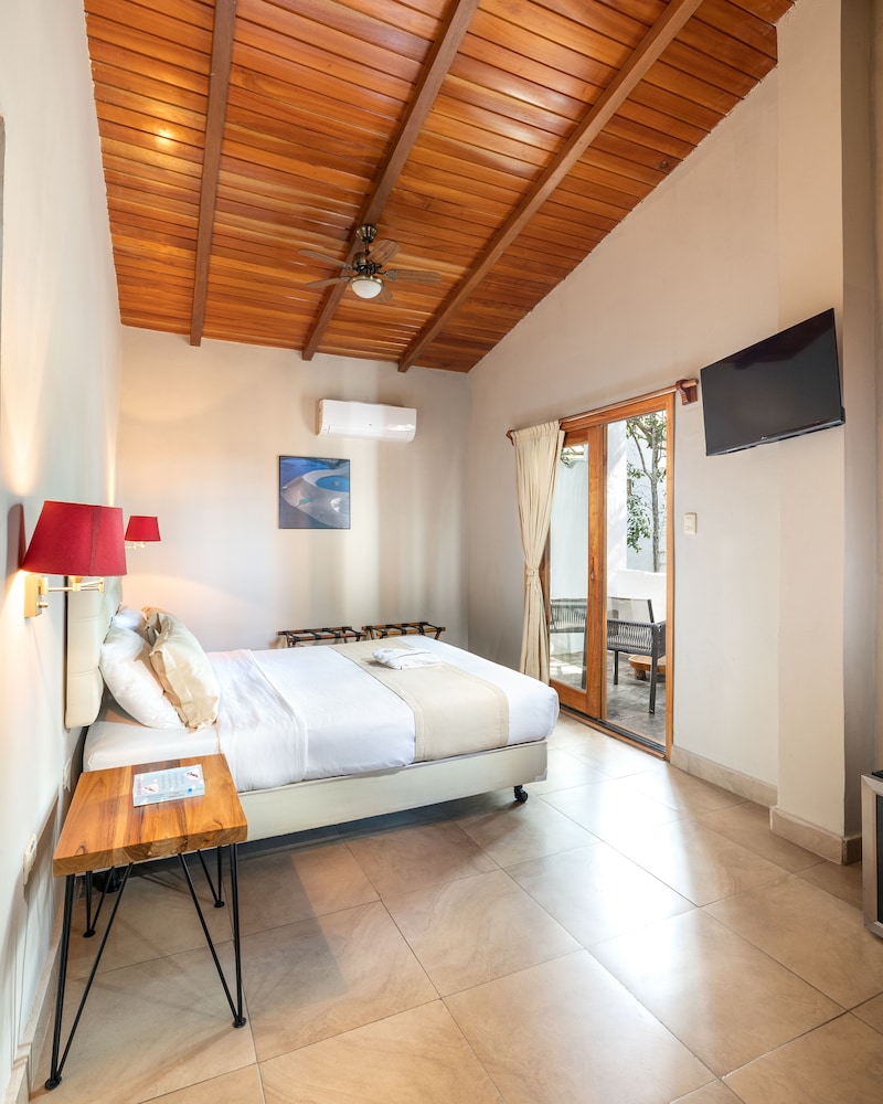 Red Mangrove Aventura Lodge 29/77