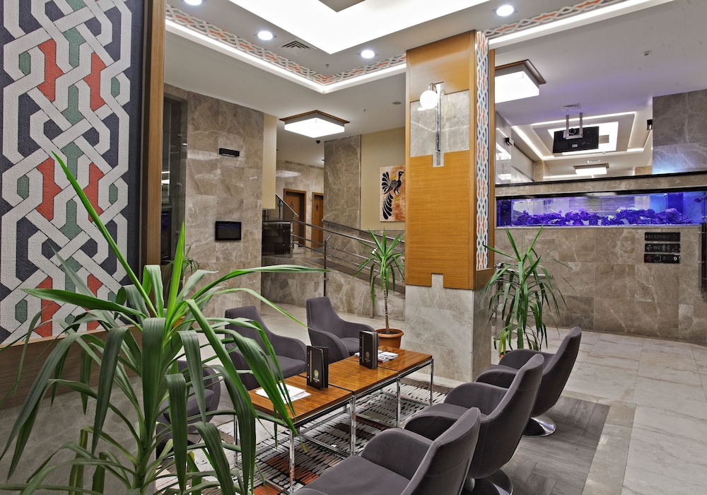 Selcuk Hotel Sems I Tebrizi 13/93