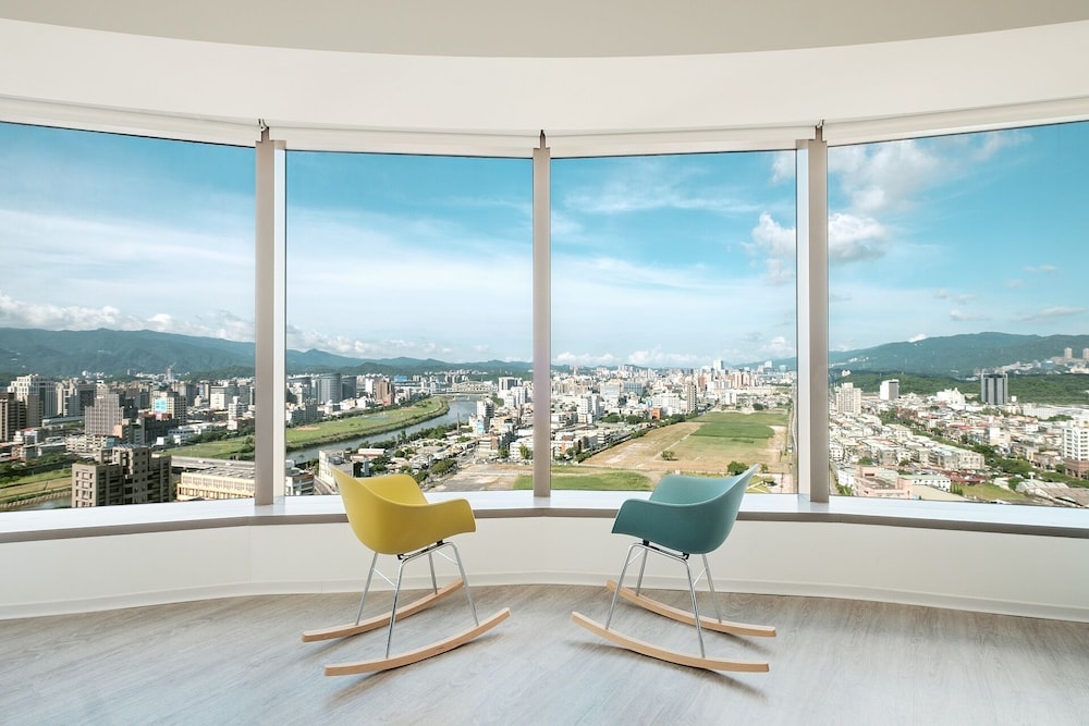 AMBA TAIPEI SONGSHAN 34/58