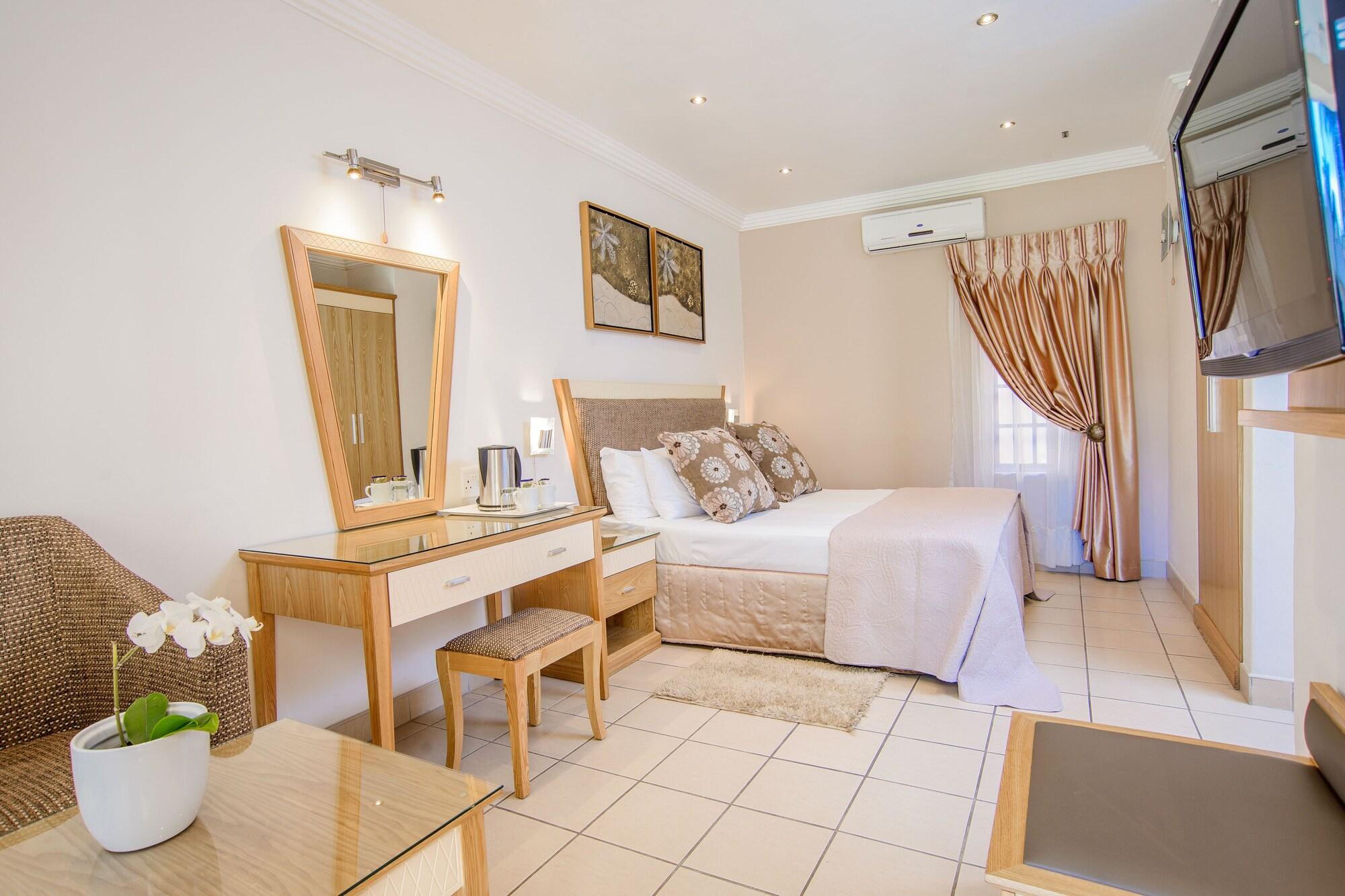 The Cycad Lodge & Chalets 11/50