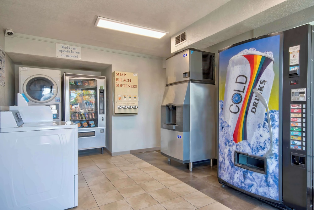 Motel6 Albuquerque Nm Carlisle 12/54