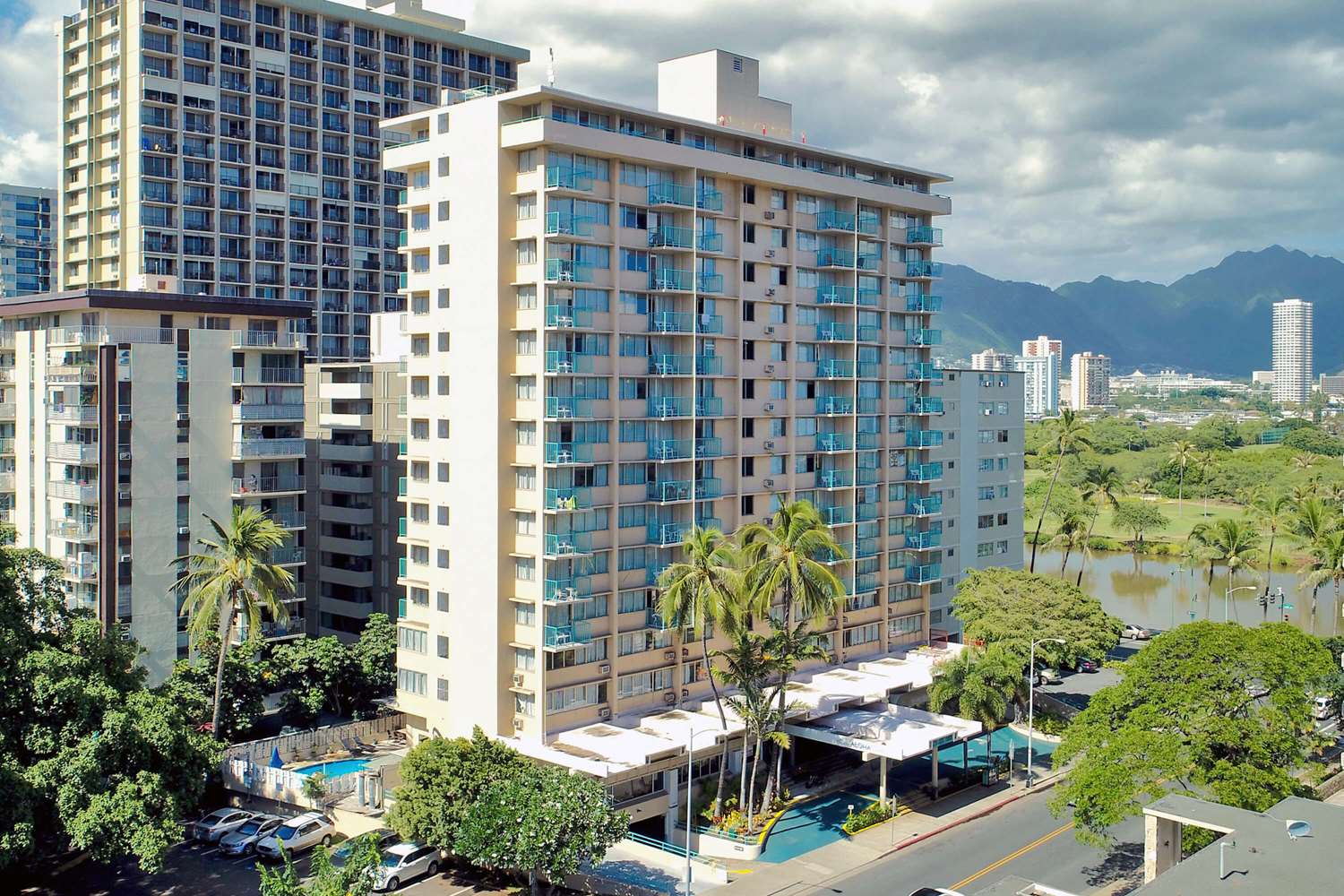 Aqua Aloha Surf Waikiki 3/12