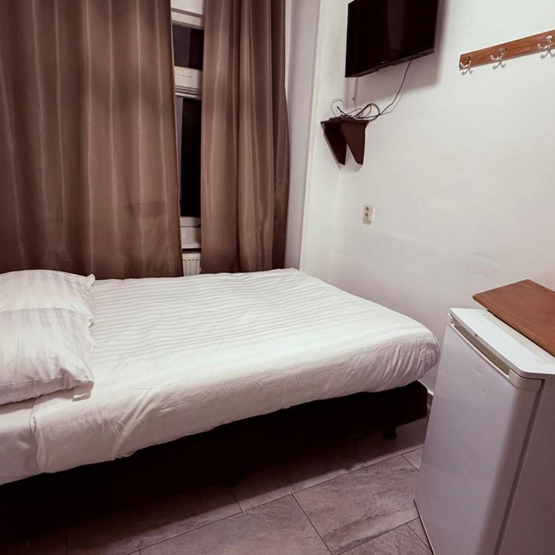 Hotel Schroder 18/50