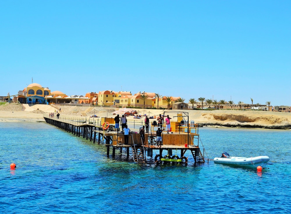 ROHANOU BEACH RESORT AND ECOLODGE 29/35