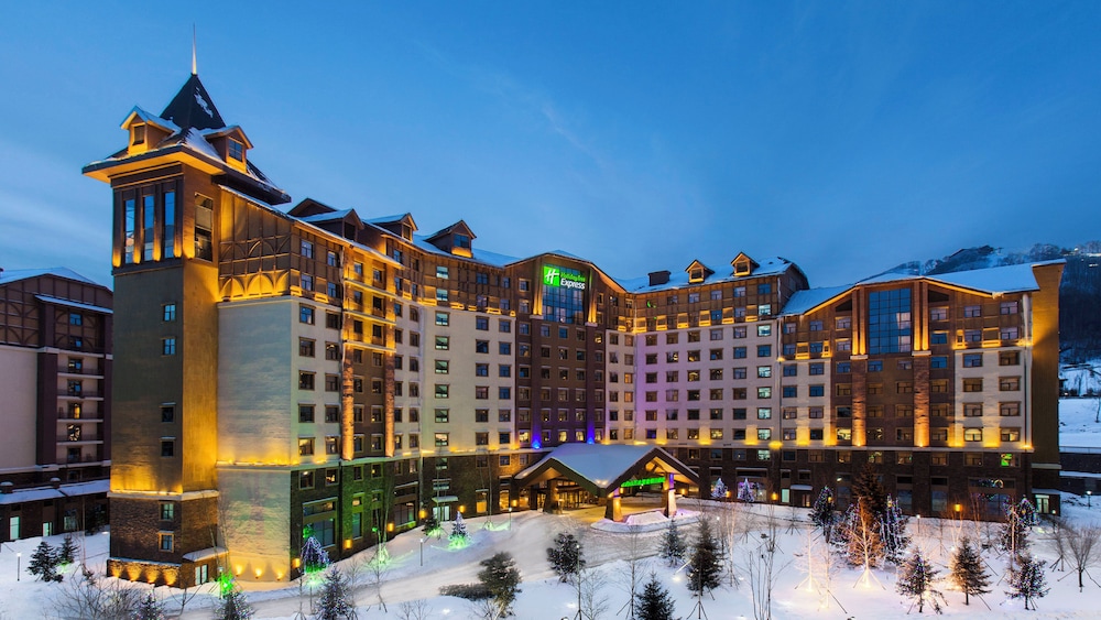 HOLIDAY INN EXPRESS CHANGBAISHAN 4/49