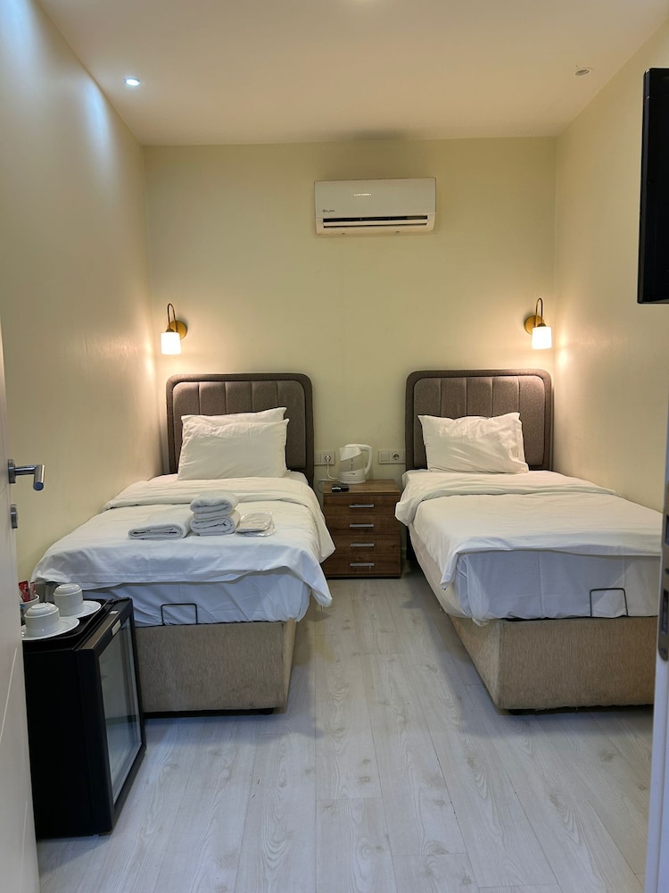 TAKSIM PARK SUITES 16/54