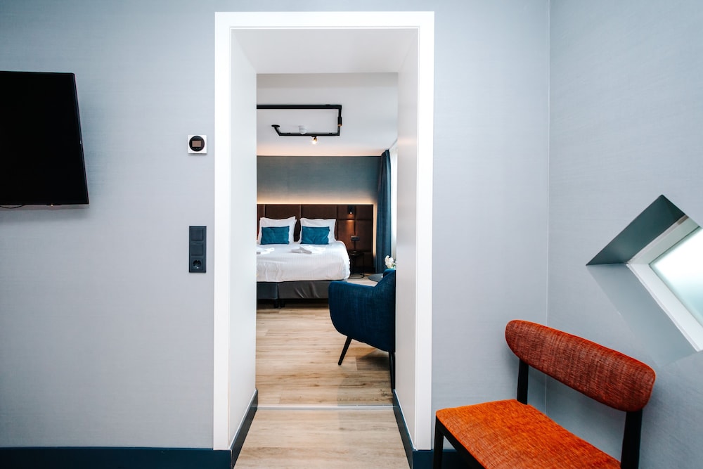 Amsterdam Beach Hotel 37/61