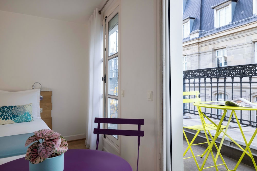 Grand Hotel Du Calvados 25/40