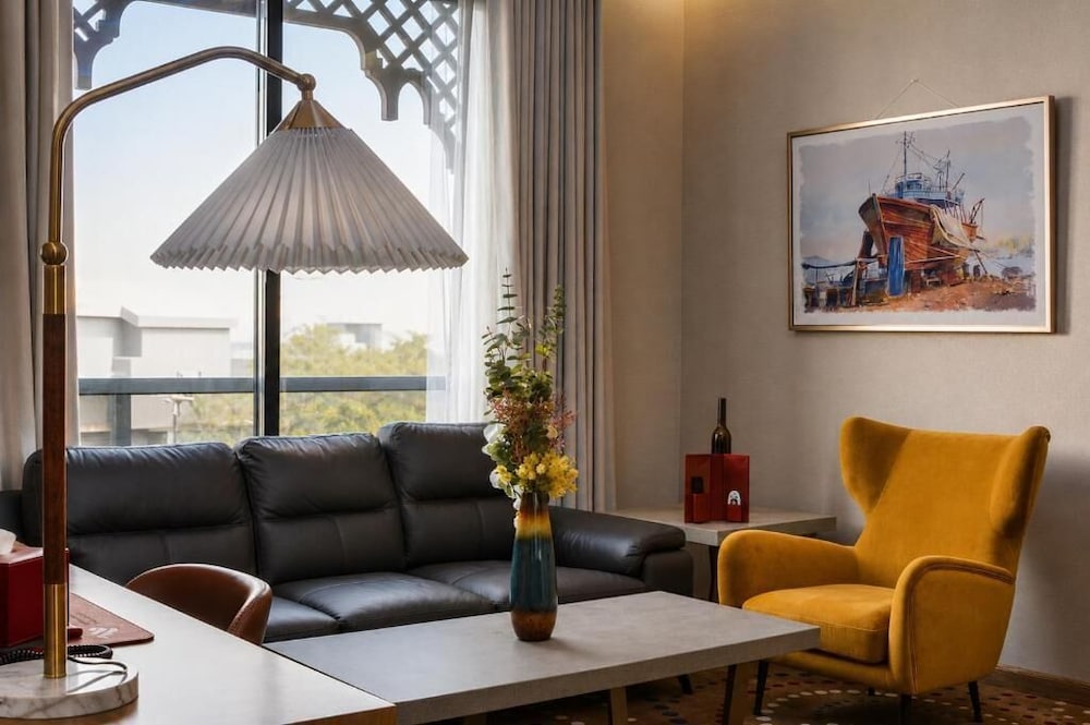 فندق ريدويفز(Redwaves Hotel) 32/47