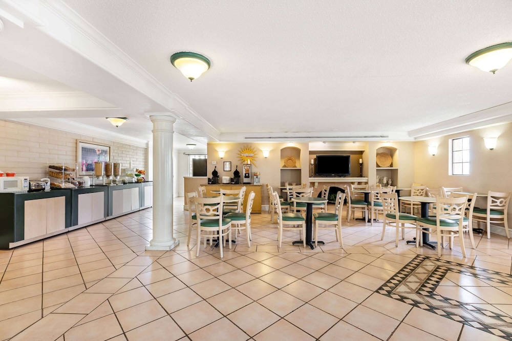 La Quinta Inn El Paso West 40/50