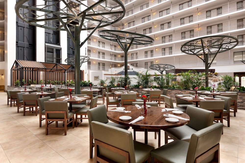 The Signature Suites 42/67